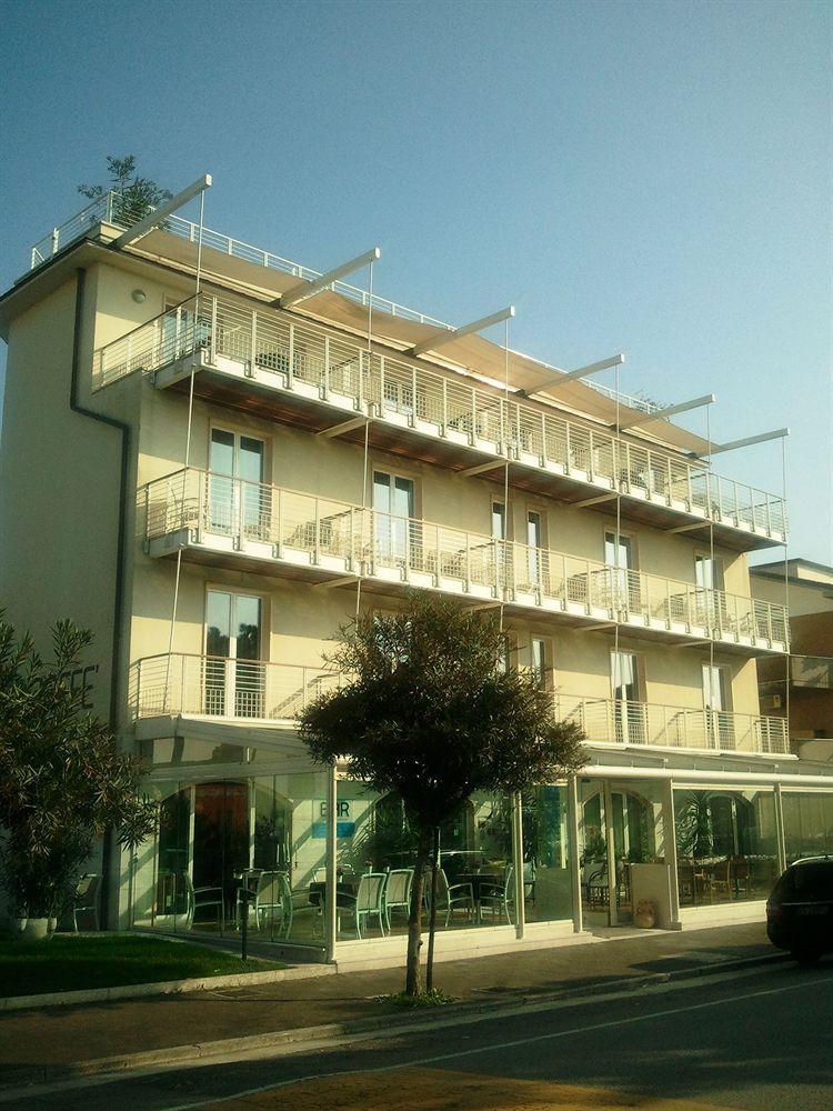 Hotel Acquadolce Peschiera del Garda Exterior photo